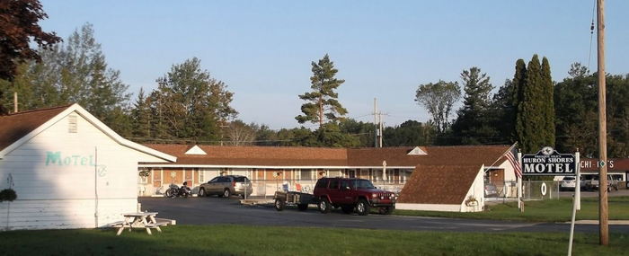 Presque Isles Huron Shore Motel (Presque Isle Motel) - From Web Listing (newer photo)